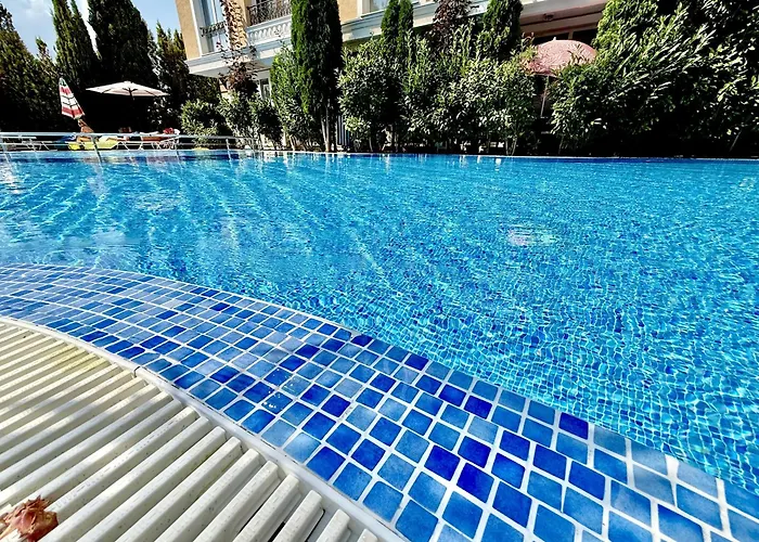 Messembria Palace - Menada *