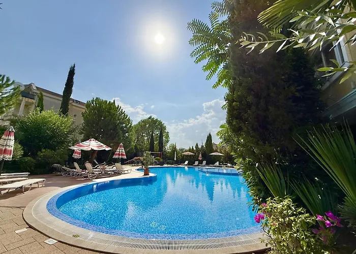 Messembria Palace - Menada * Σάνι Μπιτς