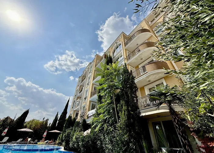 Messembria Palace - Menada